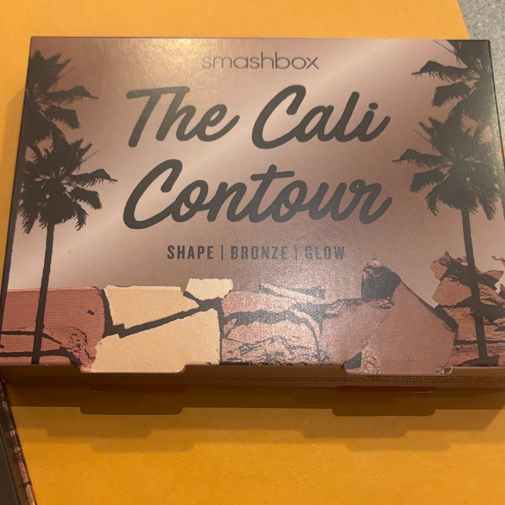 Smashbox The Cali Contour Palette - Tan and Gold - Picture 3 of 5